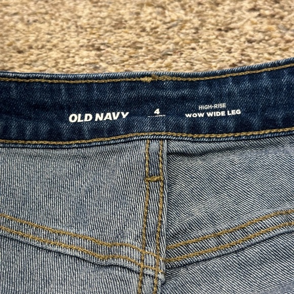 Old Navy High-Waisted Wow Wide-Leg Jeans - Picture 3 of 6
